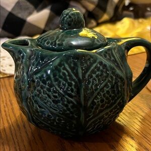 Forest Green Leaf Ceramic Teapot